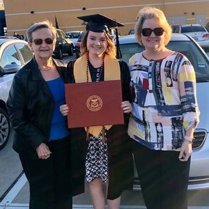 Meet your Posher, Debbie